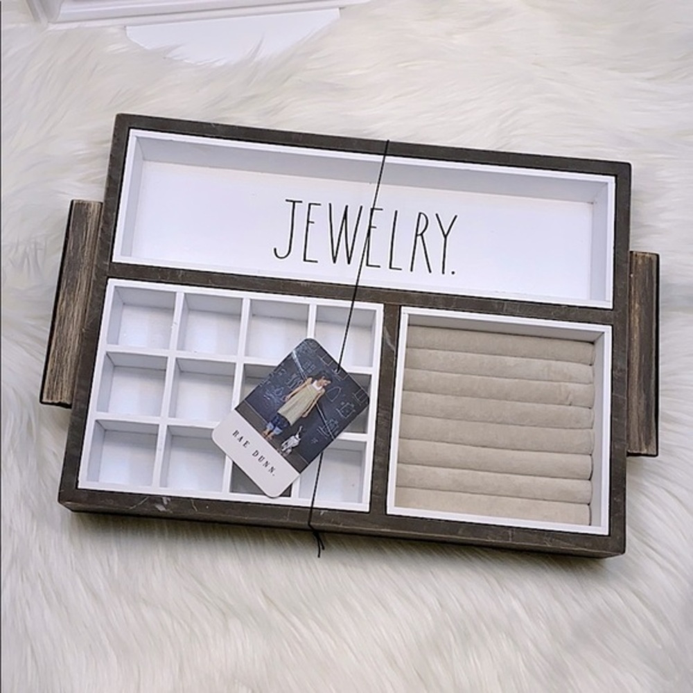 🆕✨ HTF - RAE DUNN ✖️ Nice Jewelry Tray! Use to Store or Display Your Jewelry!